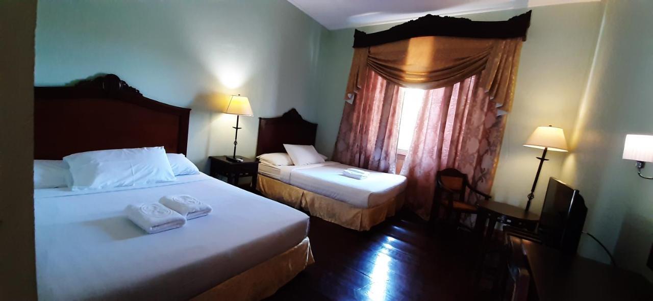 Hotel Salcedo De Vigan Eksteriør billede
